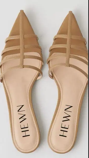 미사용 새상품 HEWN Pointed strap mules 36.5