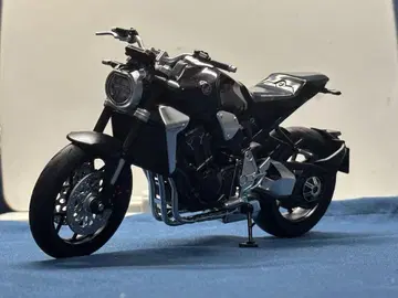 아오시마 완성품 바이크 CB1000R