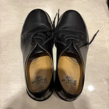 닥터 마틴 블랙 레이스업 슈즈