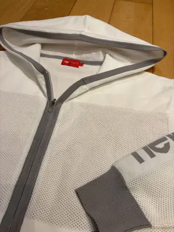 뉴발란스 자켓 화이트/그레이