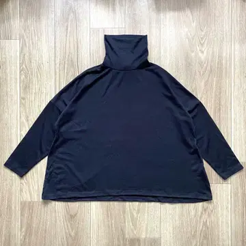 새상품급 나카가와 마사시치 상점 터틀넥 와이드 풀오버 니트