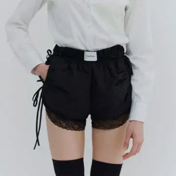 Her Praha 아이린 퀼팅 숏팬츠