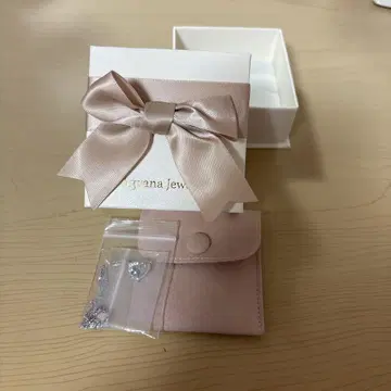 아리아나 주얼리 하트형 목걸이