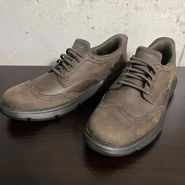 새상품! SKECHERS 스웨이드 슬립인 브라운 드레스 슈즈