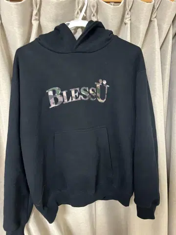 BlessU 카모플라쥬 로고 후드티