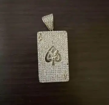 AVALANCHE 아발란치 목걸이 탑