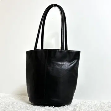 [ 새상품급 ] 에네스베 보야주 숄더 버킷형 가죽 토트백