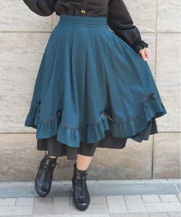 택 포함 새상품 엑시즈팜 사다리 레이스 x 리본 배색 스커트 블루그린