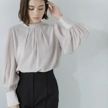 내추럴 뷰티 베이직 양류 플리츠 블라우스