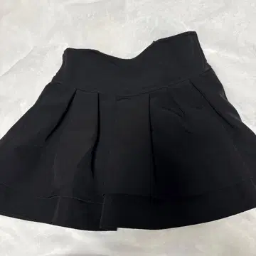 미셸 마카롱 슬림 레그 스커트 XS 블랙