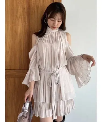 스나이델 snidel 콜드 숄더 원피스 셋업