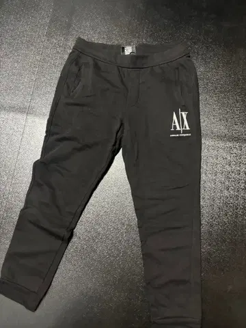 Armani Exchange ICON 블랙 조거 팬츠