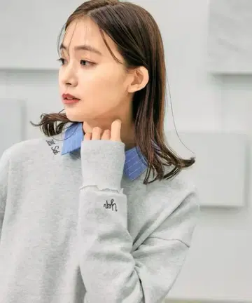 글로벌 워크/쭈리 레터드 자수 풀오버/289008
