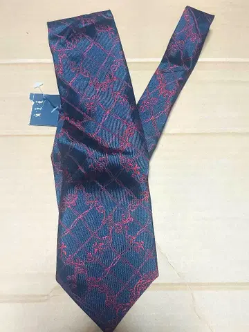 BPN 넥타이