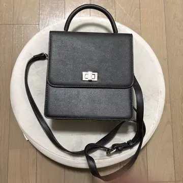 블랙 숄더백