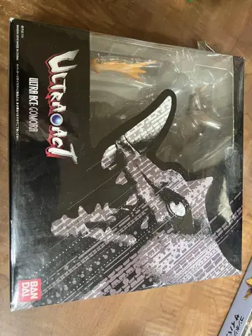 ULTRA-ACT 고모라 피규어 BANDAI