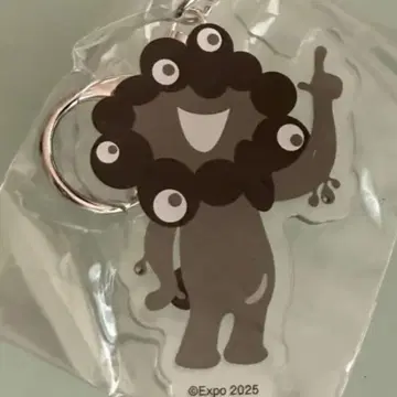 블랙 미야쿠미야쿠 아크릴 키링