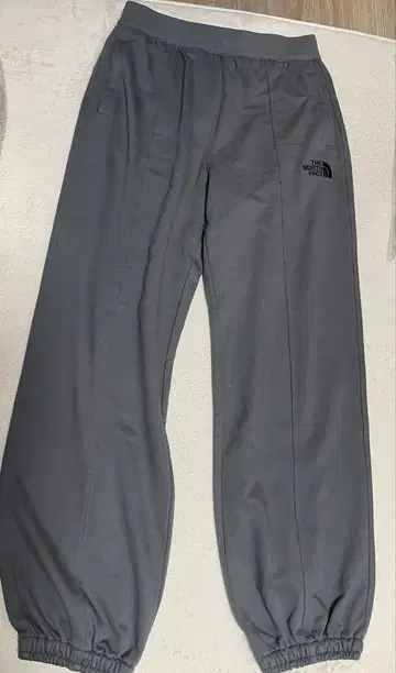 THE NORTH FACE 그레이 조거 팬츠 화이트 라벨