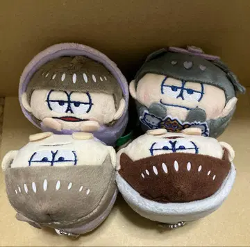 오소마츠 6쌍둥이 산리오 모찌코로링 이치마츠