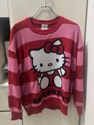 헬로키티 니트 L 사이즈