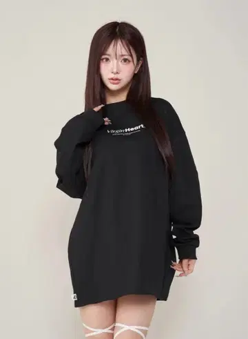 다리치 하트 모티브 롱 T셔츠 BLK