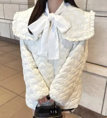 apres jous 아프레쥬르 하트 퀼팅 아우터 화이트