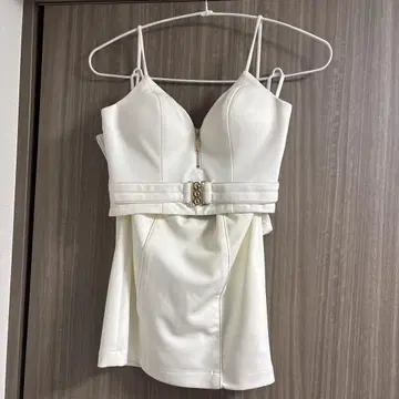 GLAMOROUS by Andy 화이트 드레스 XS