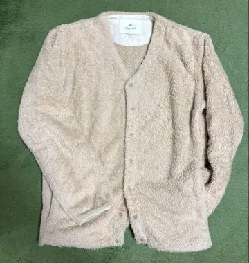 베이지 플리스 가디건 어반 리서치 서니 라벨