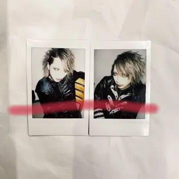 JILUKA 폴라로이드 Ricko 과거 의상