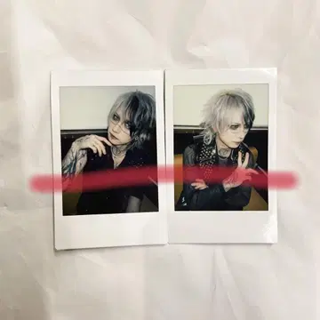JILUKA 폴라로이드 Zyean 과거 의상