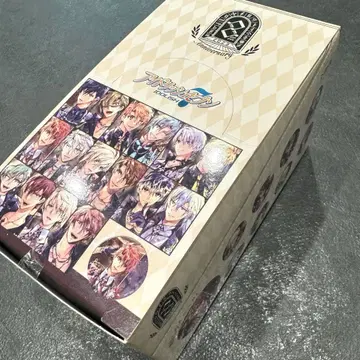 [ 미개봉 새상품 ] 아이들리시 세븐 8th 캔뱃지 16개입 박스