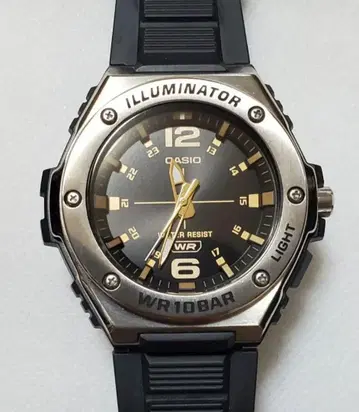 CASIO ILLUMINATOR 손목시계 블랙 x 골드