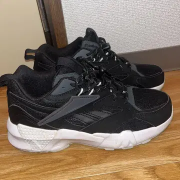 [ 새상품급 ] Reebok 리복 25cm 블랙 블랙 출퇴근 인기 모델