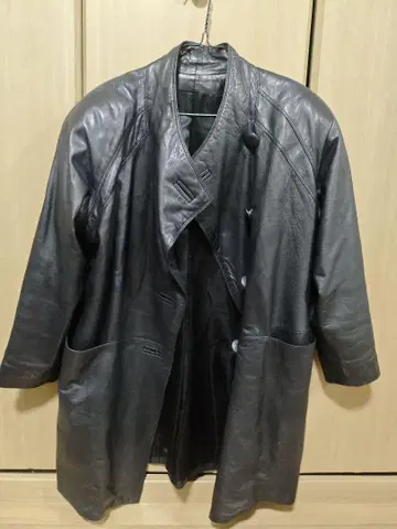 블랙 가죽 롱 코트