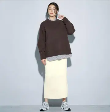 엑스트라 파인 메리노울 미들 게이지 내로우 스커트 L 사이즈