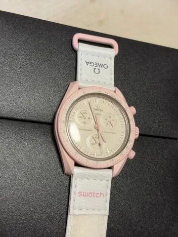 Swatch 미션 투 비너스 손목시계