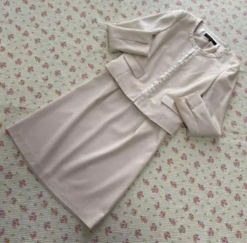 리플렉트 노카라 스커트 수트 11 W70 베이지 계열 봄/가을 DMW