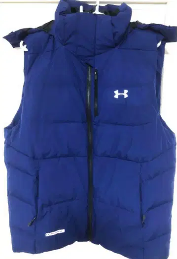 Under Armour 다운 베스트