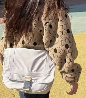 MATIN KIM BIG BUCKLE BAG 숄더백