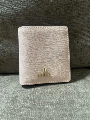 FURLA 핑크 접이식 지갑
