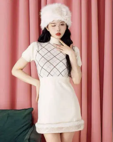 Darich 체크 퍼 니트 미니 원피스 아이보리 IVO
