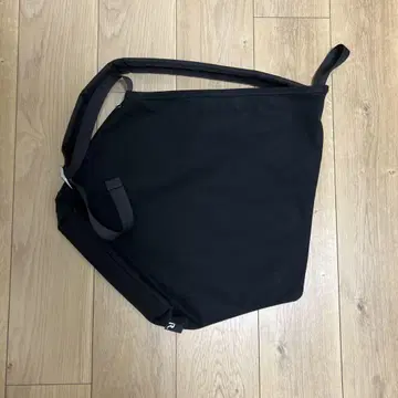 블랙 숄더백