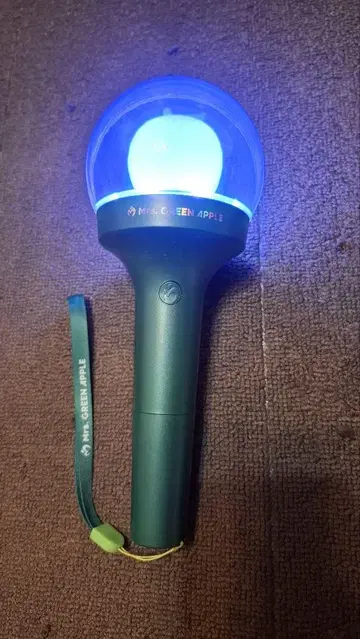 Mrs. GREEN APPLE Official light stick