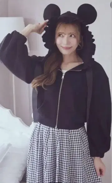 아림 미키 후드티 블랙