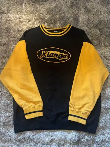 XLARGE 맨투맨
