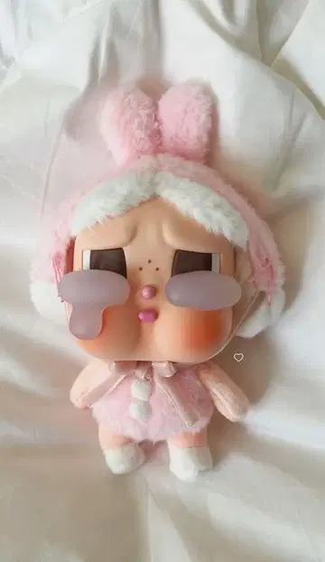Crybaby 토끼 POPMART 정품