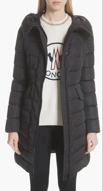 MONCLER 여성용 롱 다운 M~L 사이즈 새상품급!