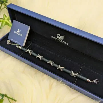 SWAROVSKI 스와로브스키 크리스탈 팔찌