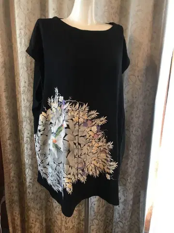 럭셔리한 블랙 크레이프 원단 블라우스