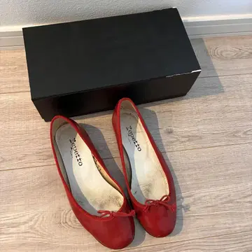 Repetto 레드 플랫슈즈